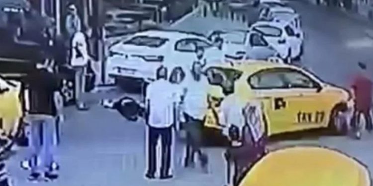 Kısa mesafe kavgası ölümle bitti