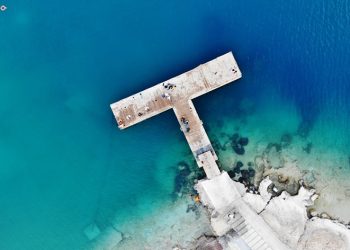 Kayı tamgalı ve haç işaretli taşlar bulundu