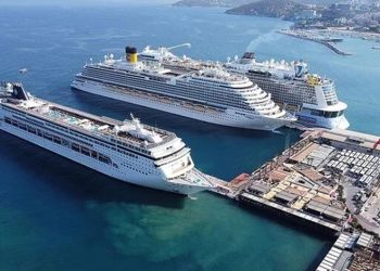 Kruvaziyer yolcu sayısı arttı