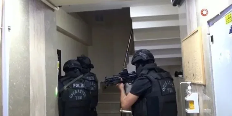 El Kaide ve DAEŞ operasyonu