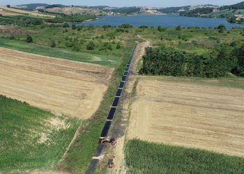 Tarımsal sulama kanalları temizleniyor