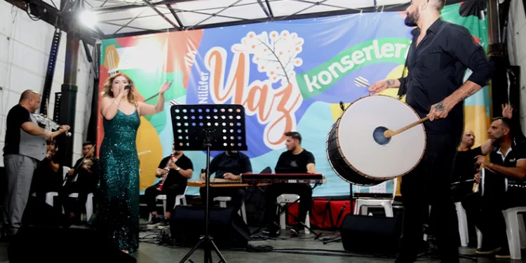 Nilüfer yaz konserleri ile renklendi