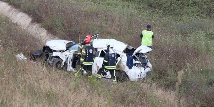 Kuzey Marmara’da otomobil devrildi