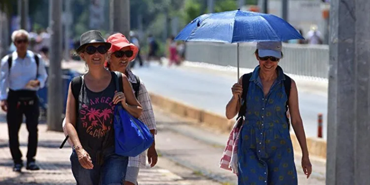 Antalya’da nem oranı yüzde 76’ya çıktı