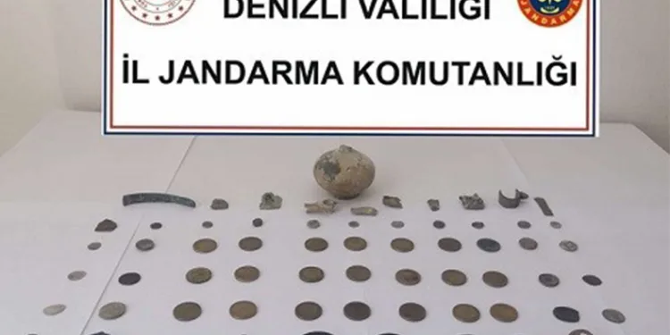 212 tarihi eser ele geçirildi