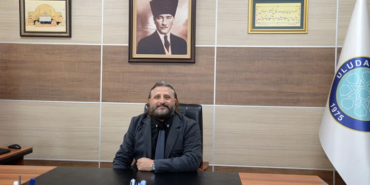 İİBF’nin yeni dekanı Prof. Dr. Eryiğit