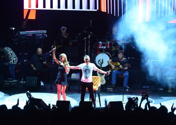 “Artık bekar ve dullara şarkı okuyacağım”