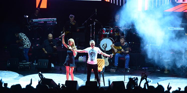 “Artık bekar ve dullara şarkı okuyacağım”