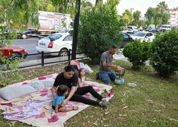 Kira 4 katına çıkınca parka taşındılar