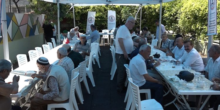 Aşure kazanları birlik ve beraberlik için kaynadı