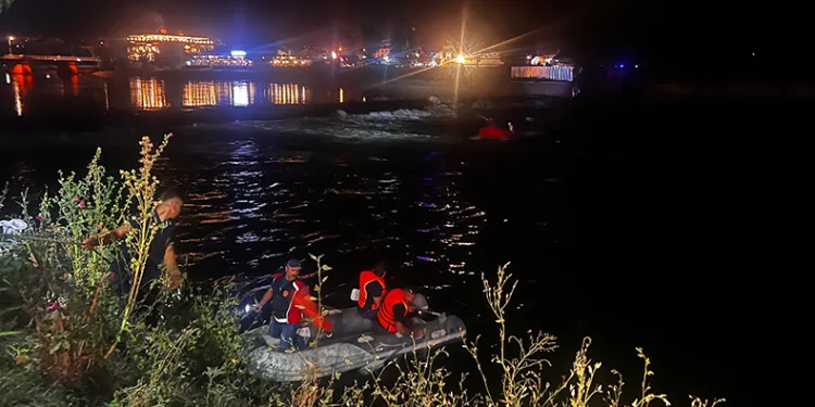 Kızılırmak 3 kişiye mezar oldu