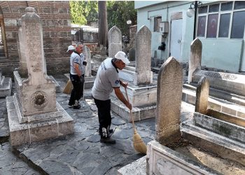 Bursa’da hazireler ecdada yakışır hale getiriliyor