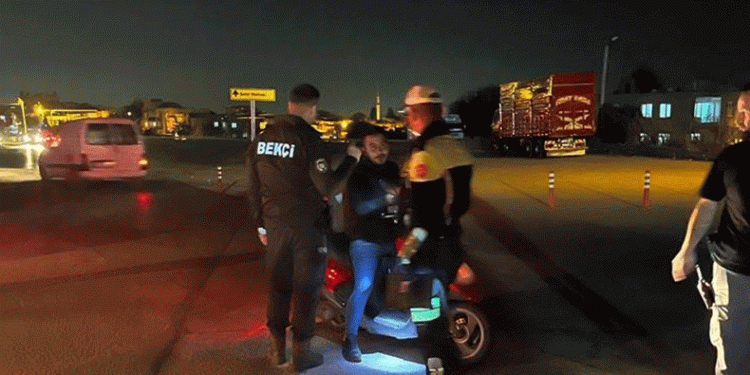 ‘Huzur Uygulamaları’nda 3 kişi yakalandı