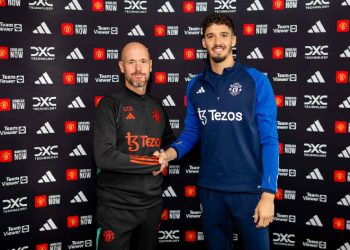 Altay Bayındır, resmen Manchester United’da