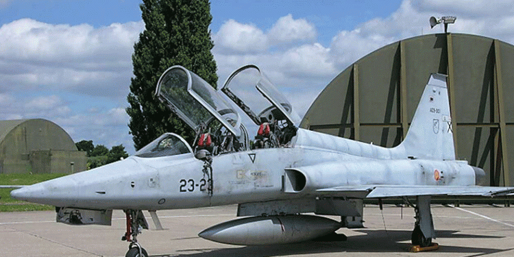 Güney Kore’nin savaş uçağı düştü