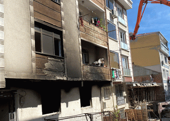 Bir yangın daha: Küçükçekmece alev aldı