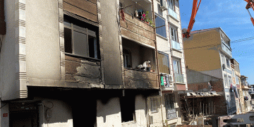 Bir yangın daha: Küçükçekmece alev aldı