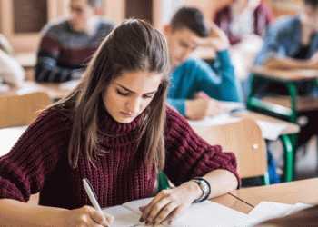 Öğretmenlik kariyer basamakları kılavuzu yayımlandı