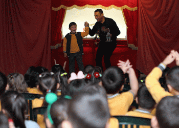 Minikler gölge oyunu ile tanıştı