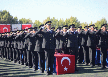 Astsubay adayları yemin etti