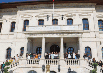 Üniversite öğrencileri bir hafta önce çağırıldı