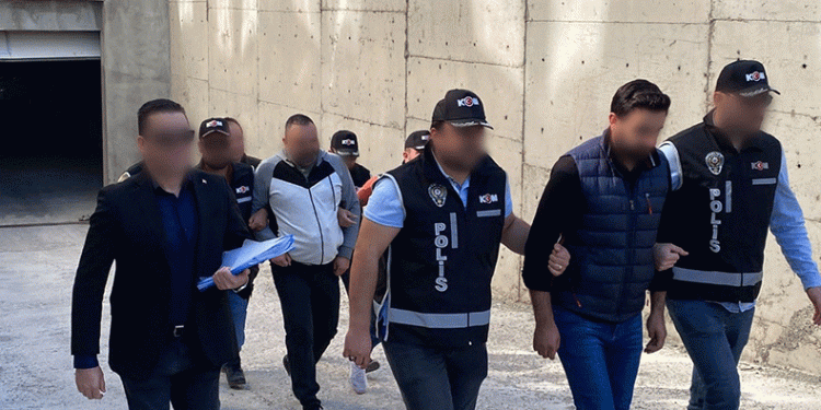 Erzurum polisinden FETÖ operasyonu