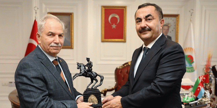 Demirtaş: “Emniyet güçlerimizin yanındayız”