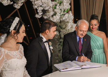 Kılıçdaroğlu nikah şahidi oldu