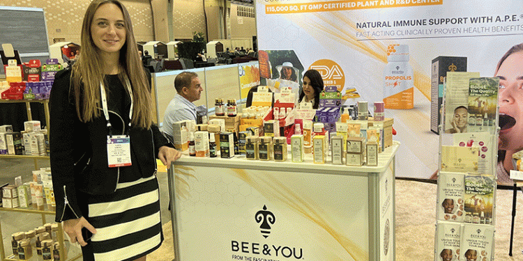 Anadolu arı ürünlerini dünyaya tanıttılar