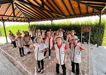 Minikler Osmanlı müzesini çok sevdi