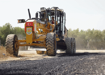 Tarsus’ta yollar yenileniyor