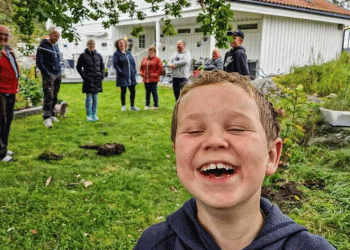 Küpe ararken Viking kalıntısı buldular