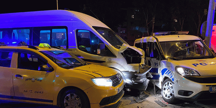 3 araçta 3 polis yaralı