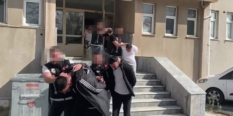 Uyuşturucu tacirlerine dev operasyon