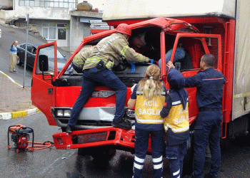 Yağmur yağdı, kazalar başladı