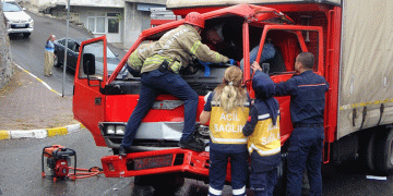 Yağmur yağdı, kazalar başladı