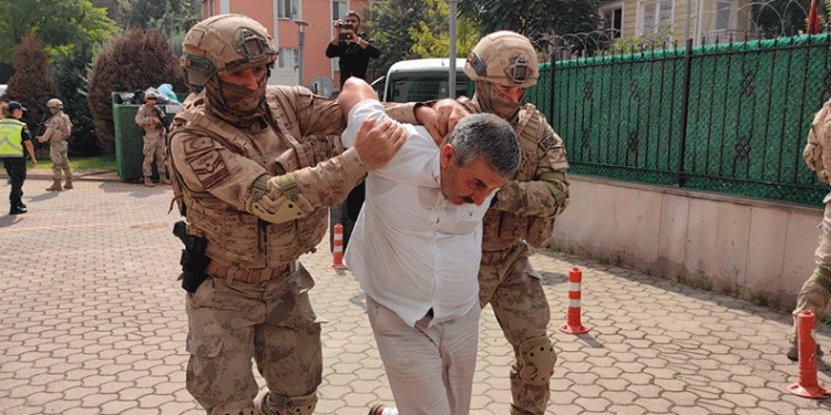 Bir ilçenin kabusuydular