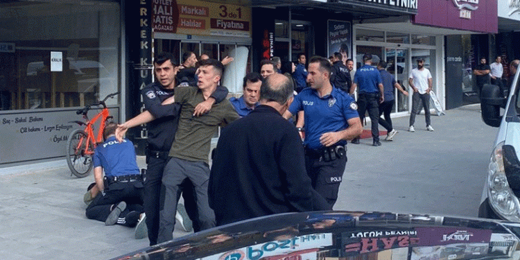 Erzincan’da park kavgası