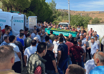 Motosiklet sevdası, iki liselinin canını aldı