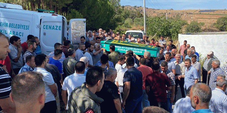 Motosiklet sevdası, iki liselinin canını aldı