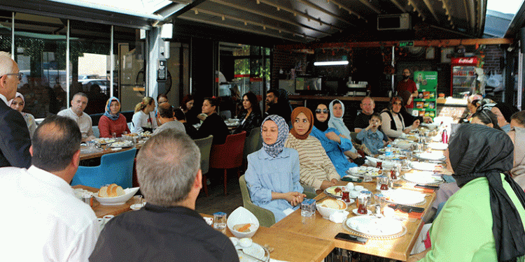 Özel çocukların geleceği için sıkı çalışma
