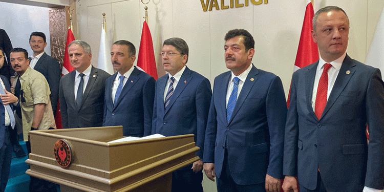 Tunç’tan Sivas Davası açıklaması