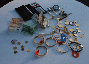 Genç çift, unutulmayacak bir mola verdi