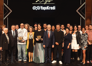 Tiyatronun en prestijli ödülü Nilüfer’de