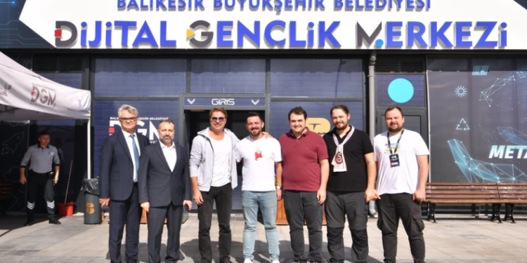 Ünlü oyuncu Balıkesir’e hayran kaldı