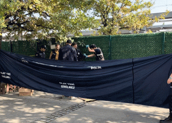 Terminalde, cansız insan bedeni bulundu