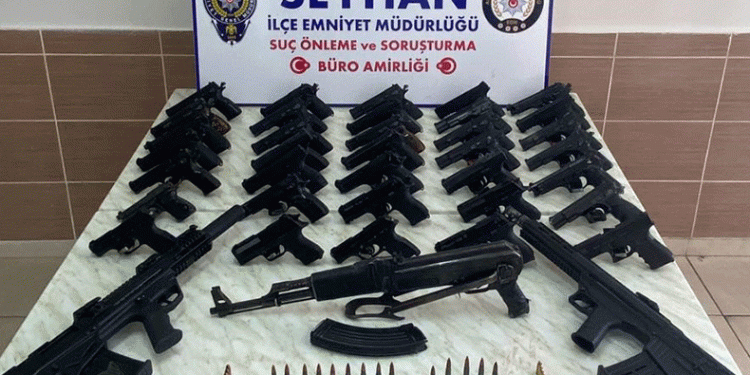 55 ruhsatsız silah ele geçirildi