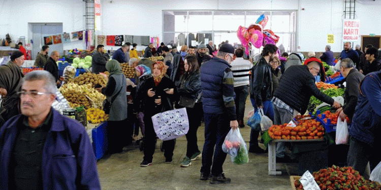 Yıllık enflasyon yüzde 61,53 oldu