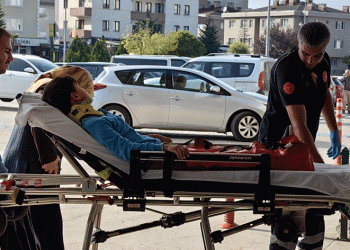 Bisikletli çocuğa çarparak kayıplara karıştı