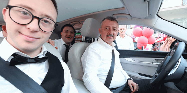 Özel çocuklar TOGG ile tur attı